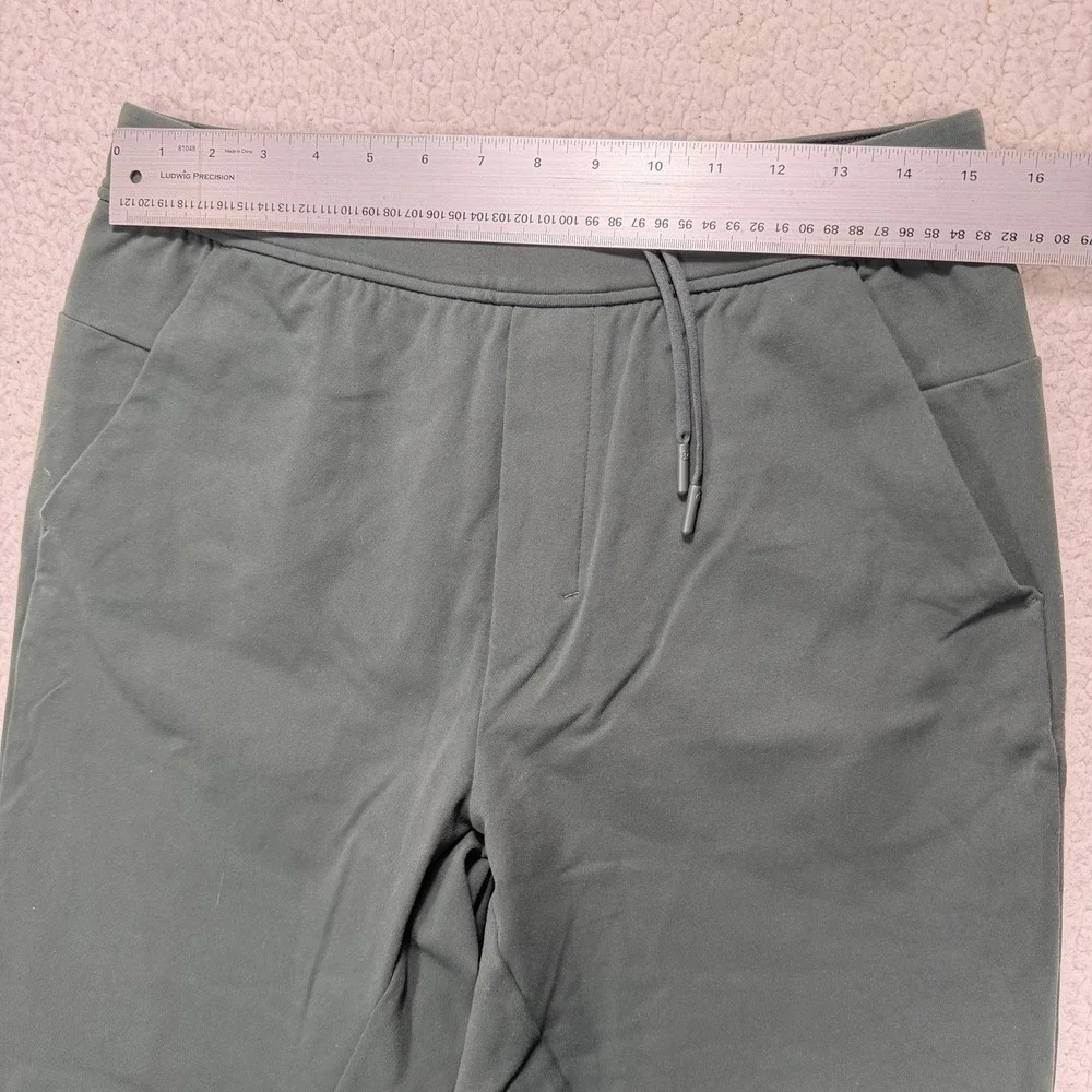 Lululemon ABC Pants Men's M Green Athletic Travel‎ Stretch Casual Athleisure
